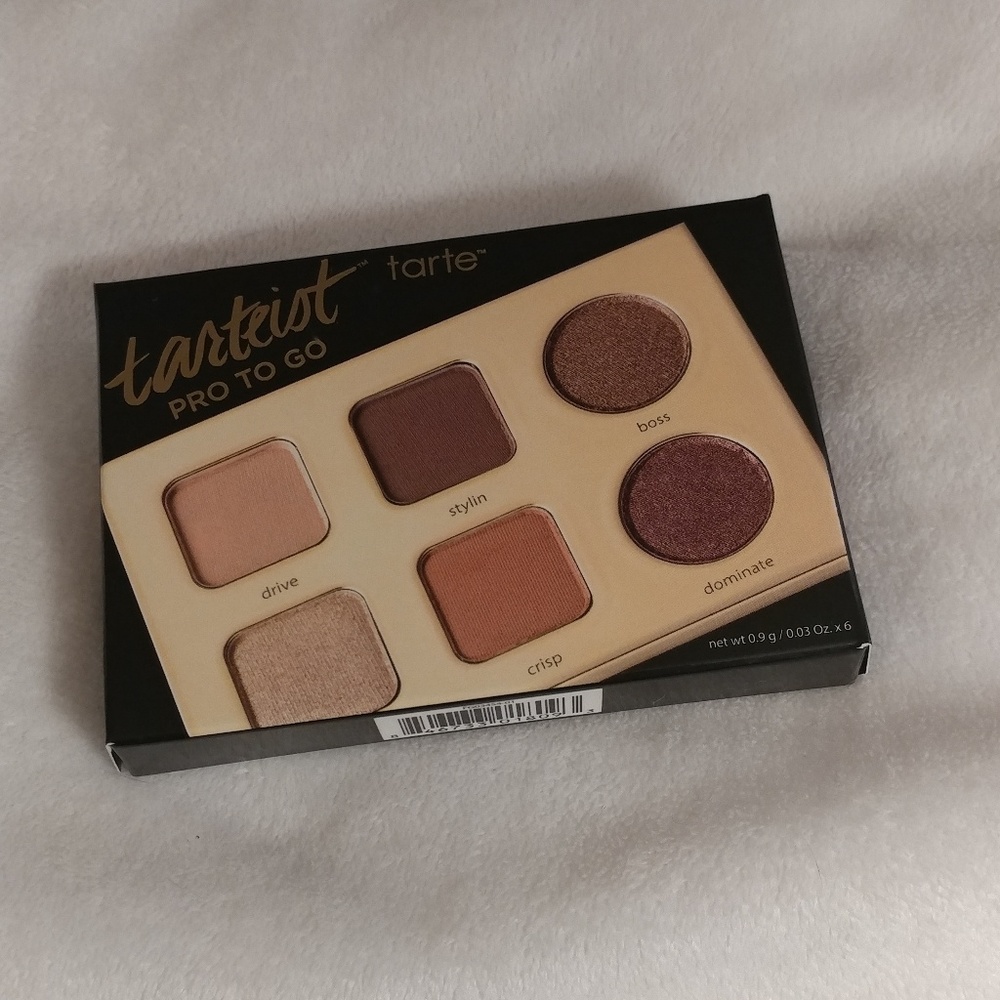👠Tarteist To Go Eye Shadow Palette 🎆 - Picture 2 of 4